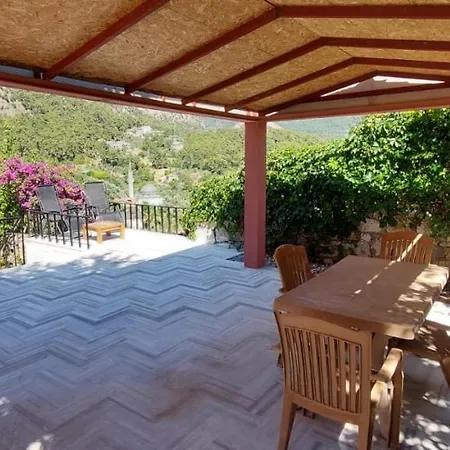 Βίλα Gocek Dag Manzarali Doga Icinde Havuzlu *